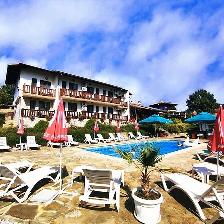 Family Complex Krisbo Hotel Donkovtsi Екстериор снимка