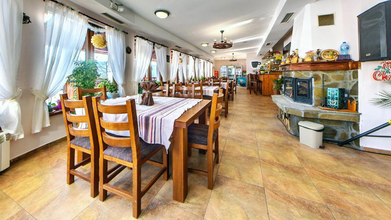 Family Complex Krisbo Hotel Donkovtsi Екстериор снимка