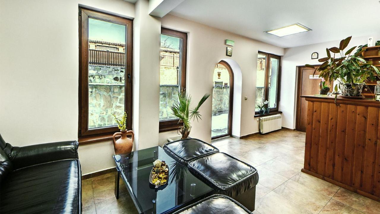 Family Complex Krisbo Hotel Donkovtsi Екстериор снимка