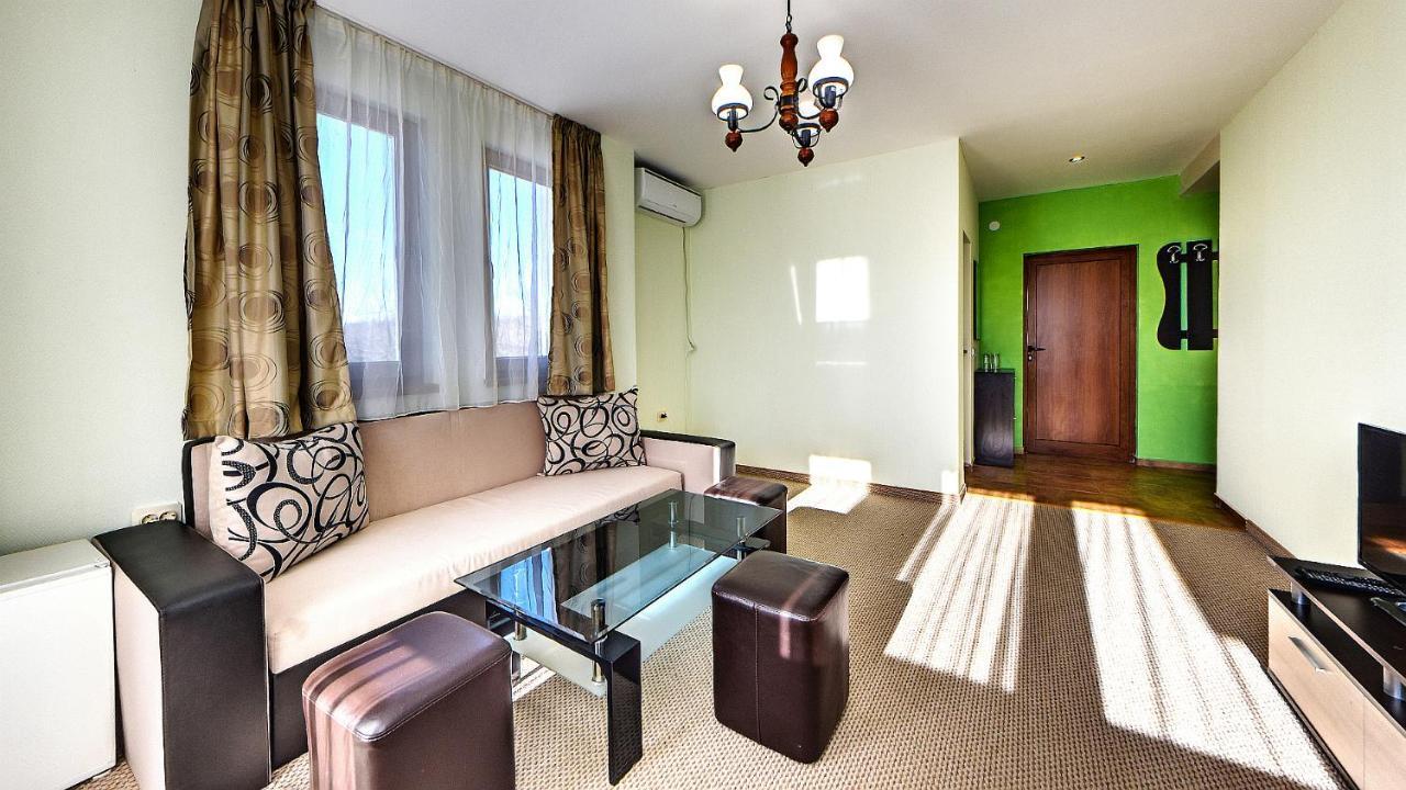 Family Complex Krisbo Hotel Donkovtsi Екстериор снимка